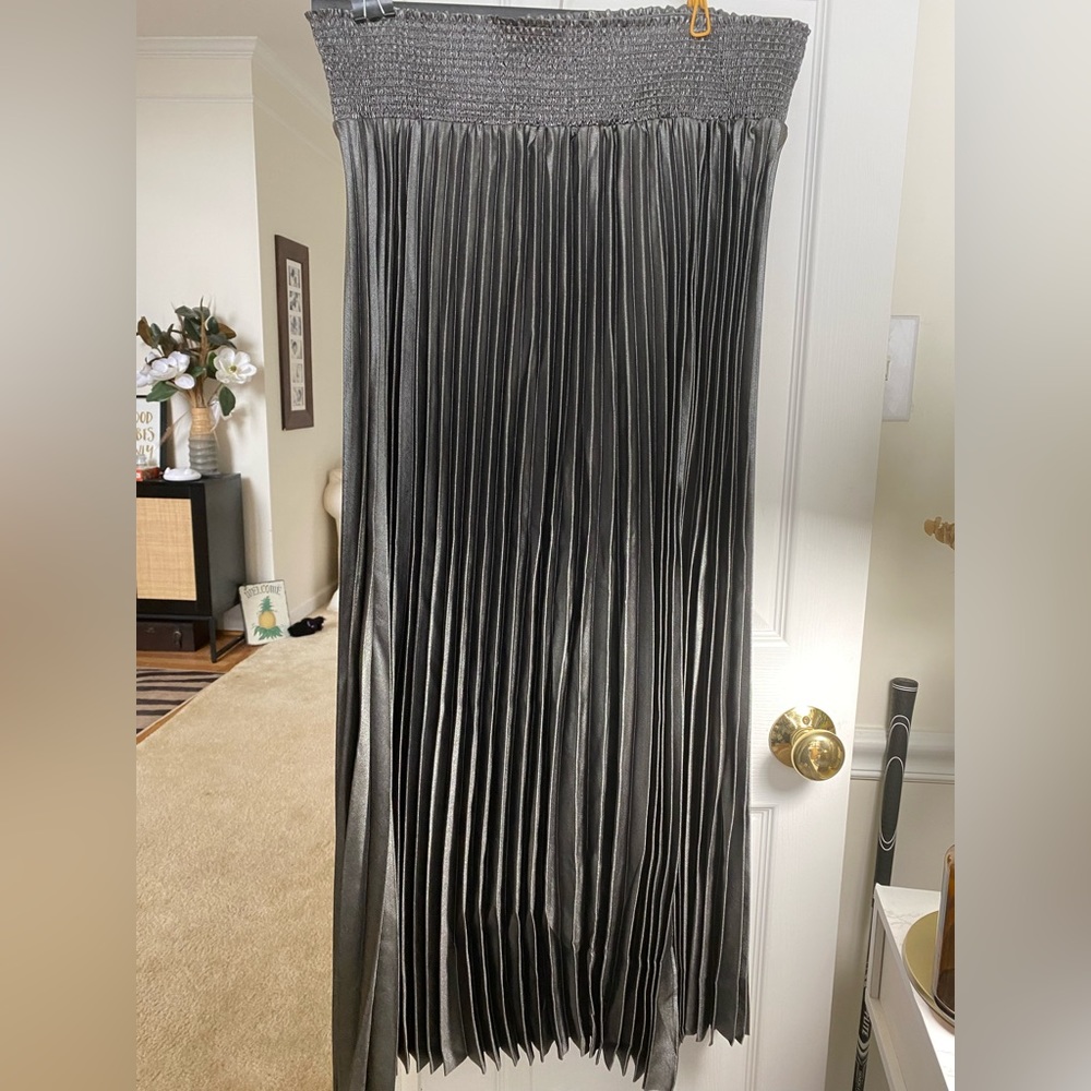 House of Harlow 1960 skirt! - Picture 2 of 3